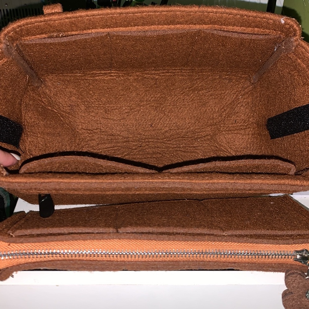 Gabriel Valentino Felt Organizer with Zippers and pockets - Picture 4 of 10